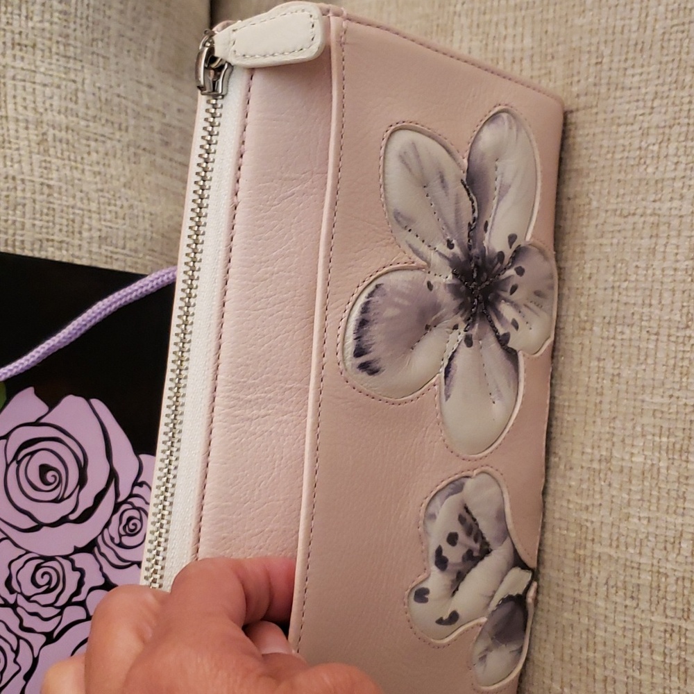 New Brighton E53452 Touch of Blush Pink Pastel Beaded Crossbody - Picture 7 of 14